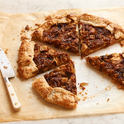 caramelized-onion-and-apple-galette-lg.desktop.jpeg