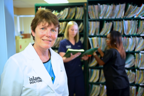 island-doctors1.jpg